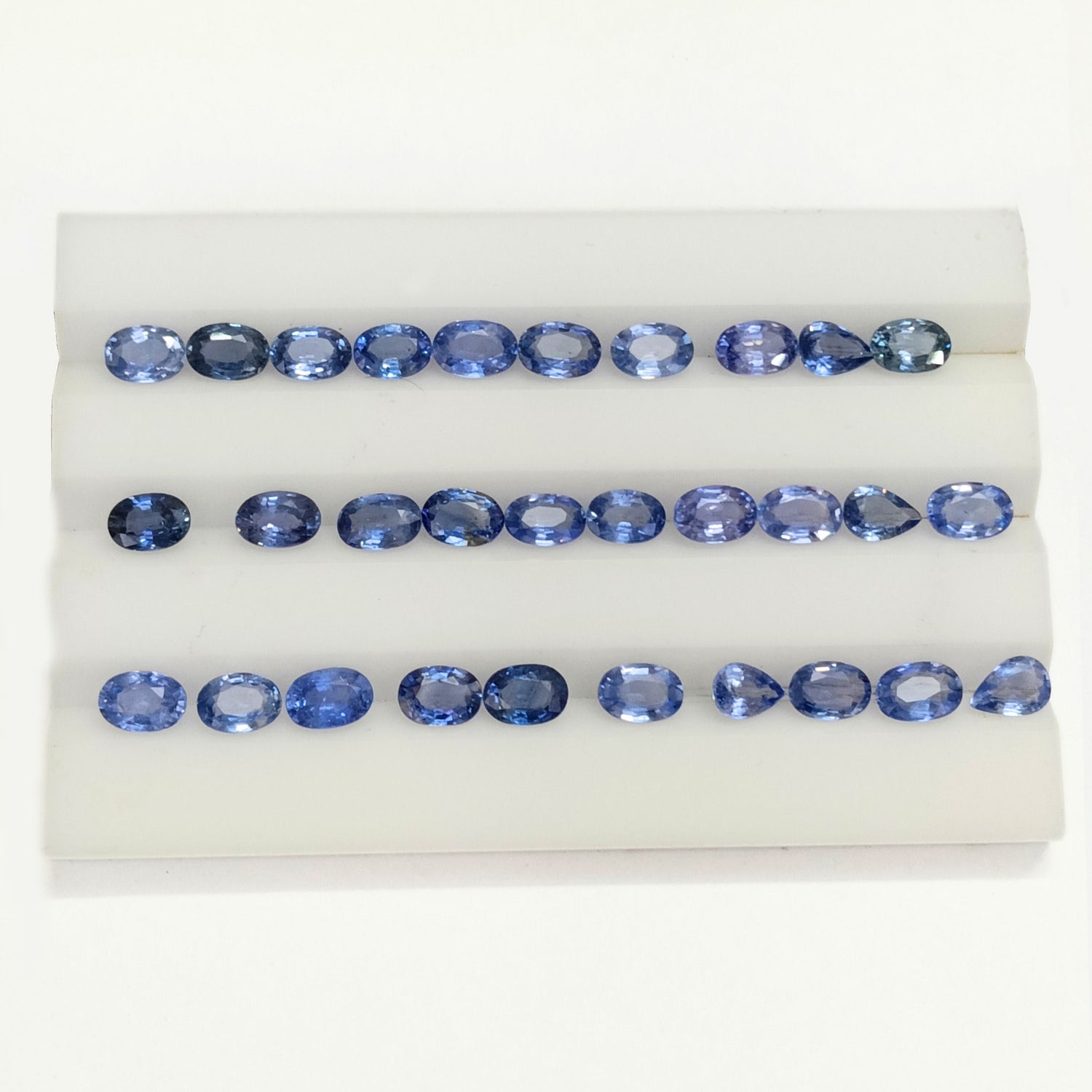 Natural Blue Sapphire (Ceylon) (Heated) 6x4mm Mix Shape Faceted