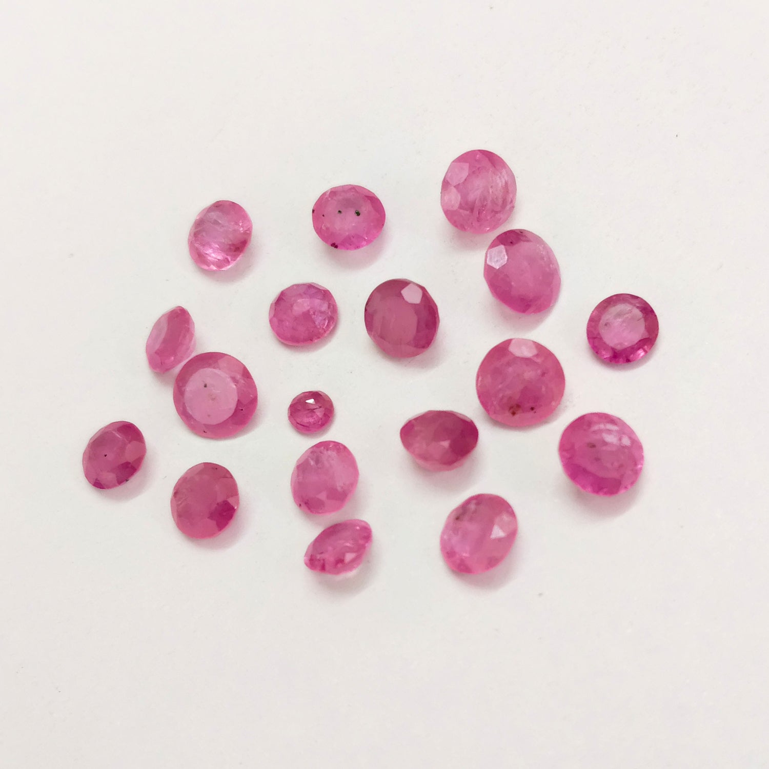 Natural Ruby (Mozambique) (Heated) 3mm to 6mm Round Faceted