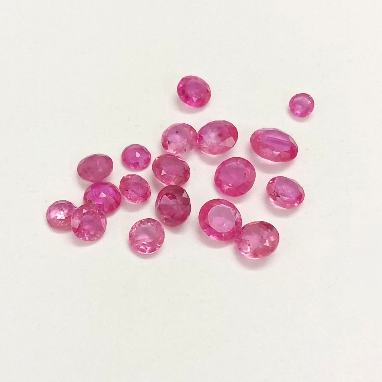 Natural Ruby (Mozambique) (Heated) 3mm to 6mm Round Faceted