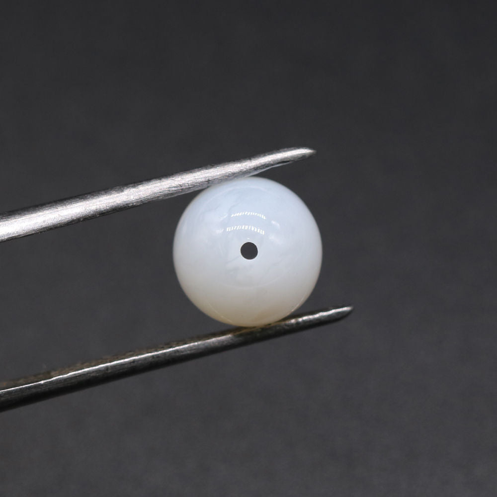 White Opal Smooth Round Balls (Full Drill)