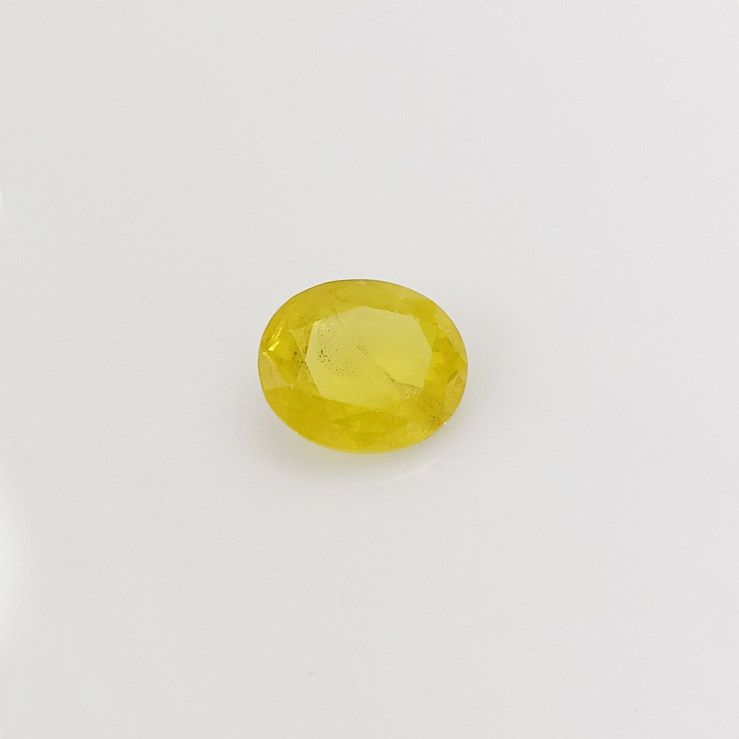 Natural Yellow Sapphire (Nigeria) (Heated) Oval Faceted (4.31 Cts. / 4.75 Ratti)