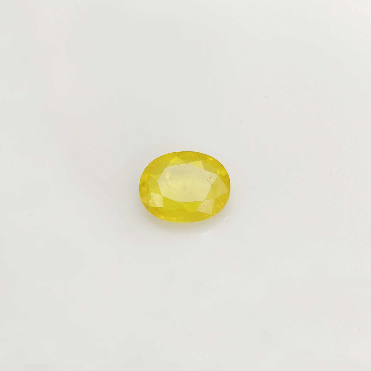 Natural Yellow Sapphire (Nigeria) (Heated) Oval Faceted (4.75 Cts. / 5.25 Ratti)