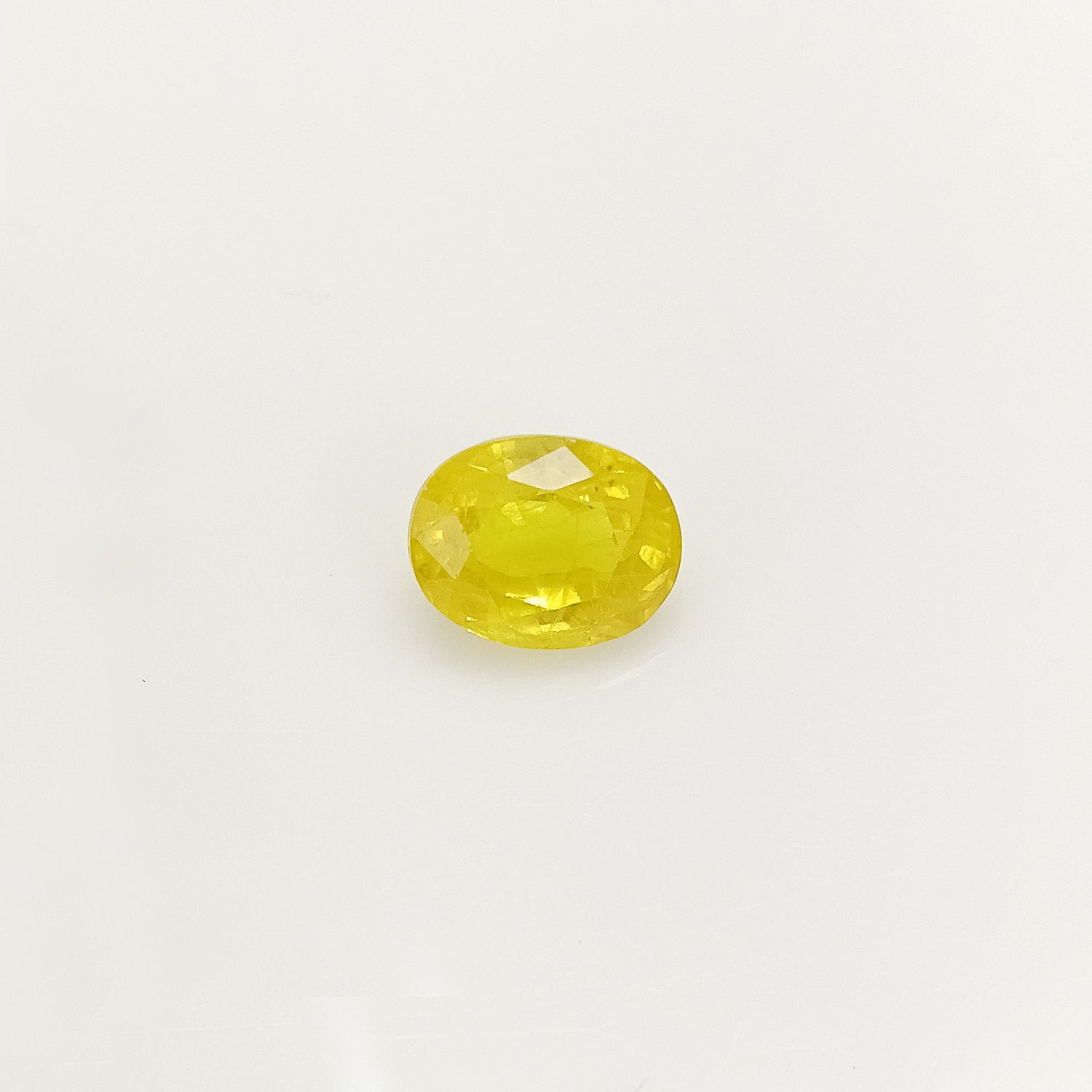 Natural Yellow Sapphire (Nigeria) (Heated) Oval Faceted (4.89 Cts. / 5.25 Ratti)