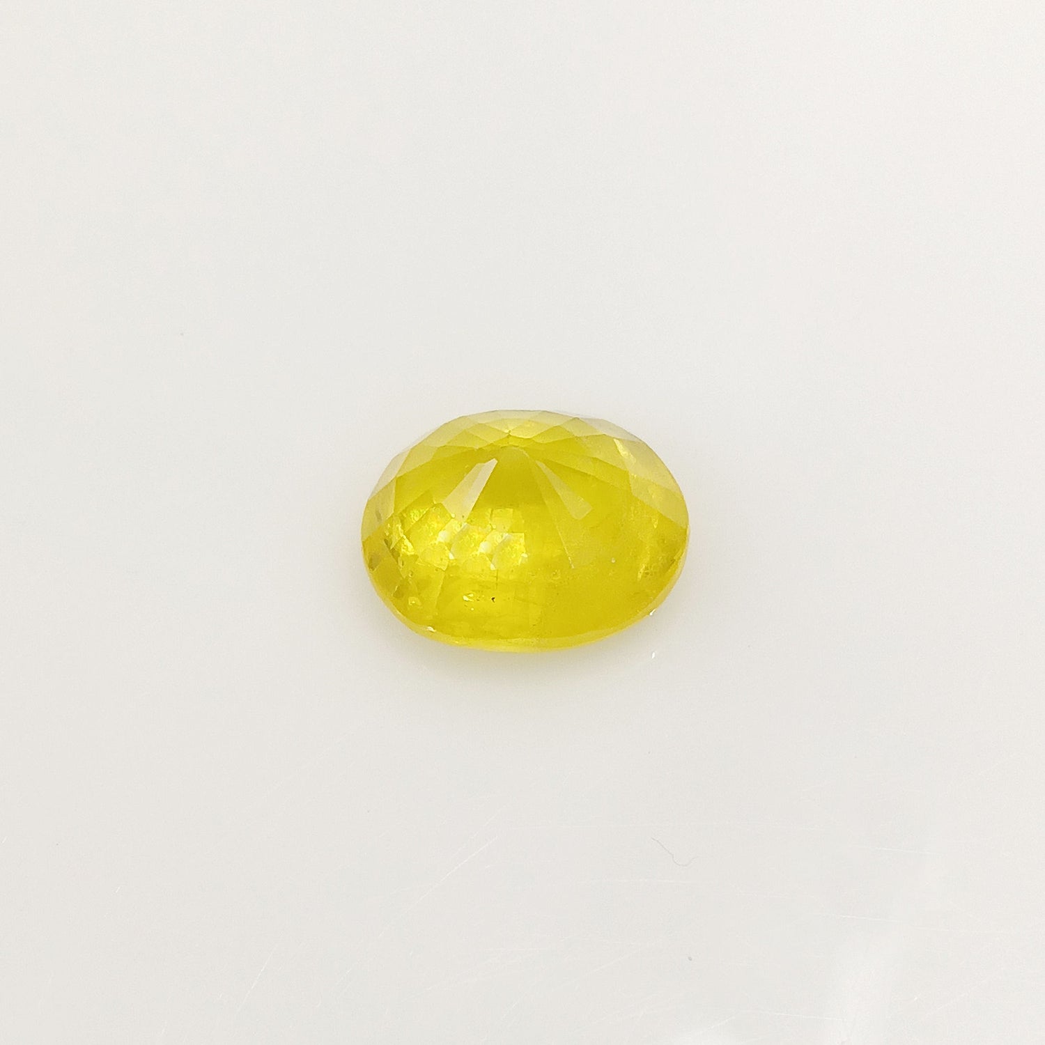 Natural Yellow Sapphire (Nigeria) (Heated) Oval Faceted (5.11 Cts. / 5.50 Ratti)