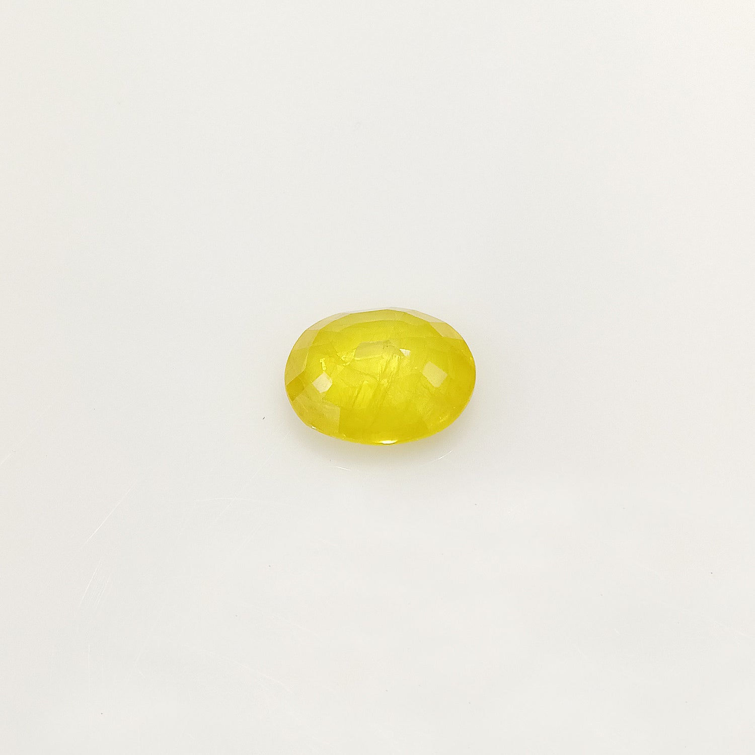 Natural Yellow Sapphire (Nigeria) (Heated) Oval Faceted (5.20 Cts. / 5.75 Ratti)