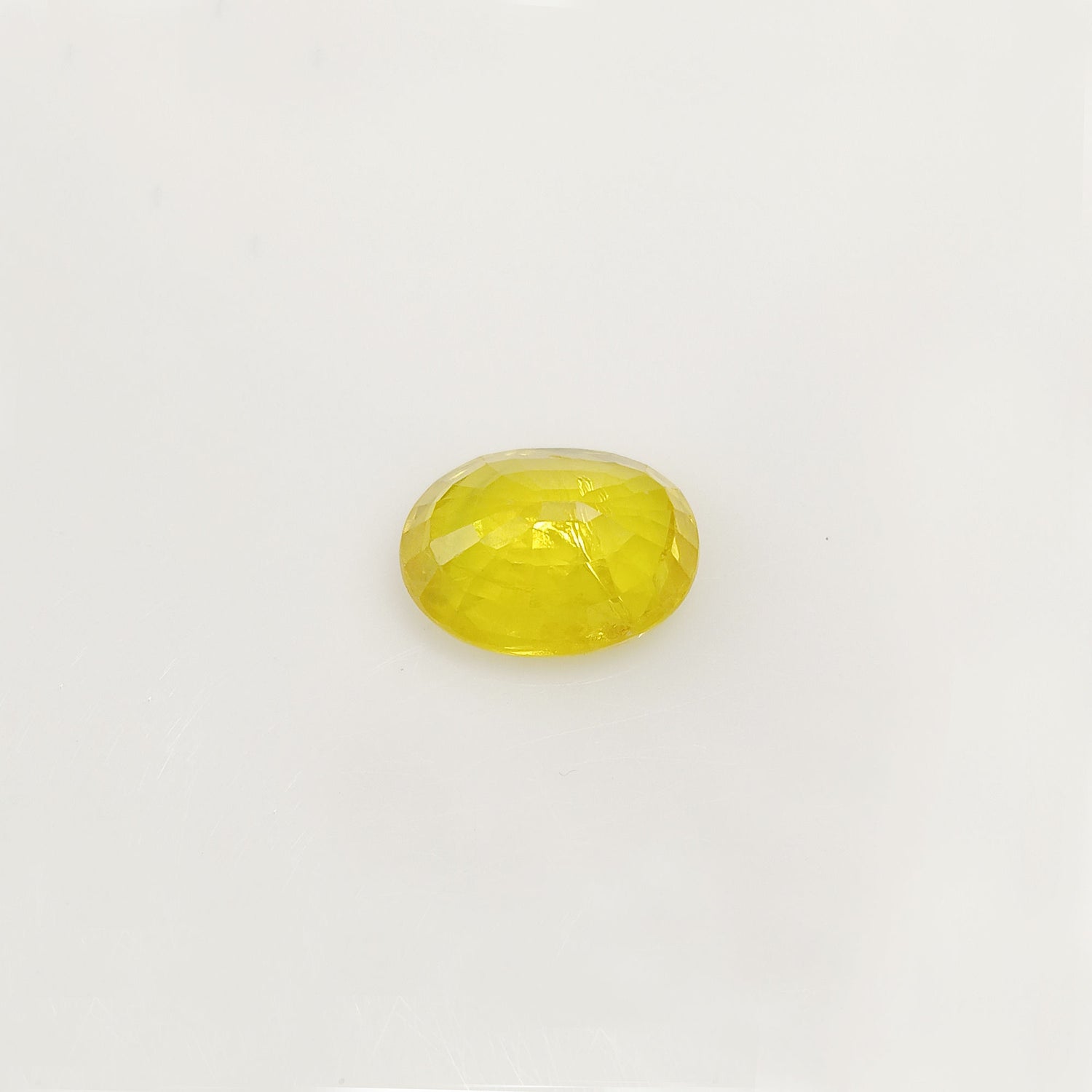 Natural Yellow Sapphire (Nigeria) (Heated) Oval Faceted (5.35 Cts. / 5.75 Ratti)