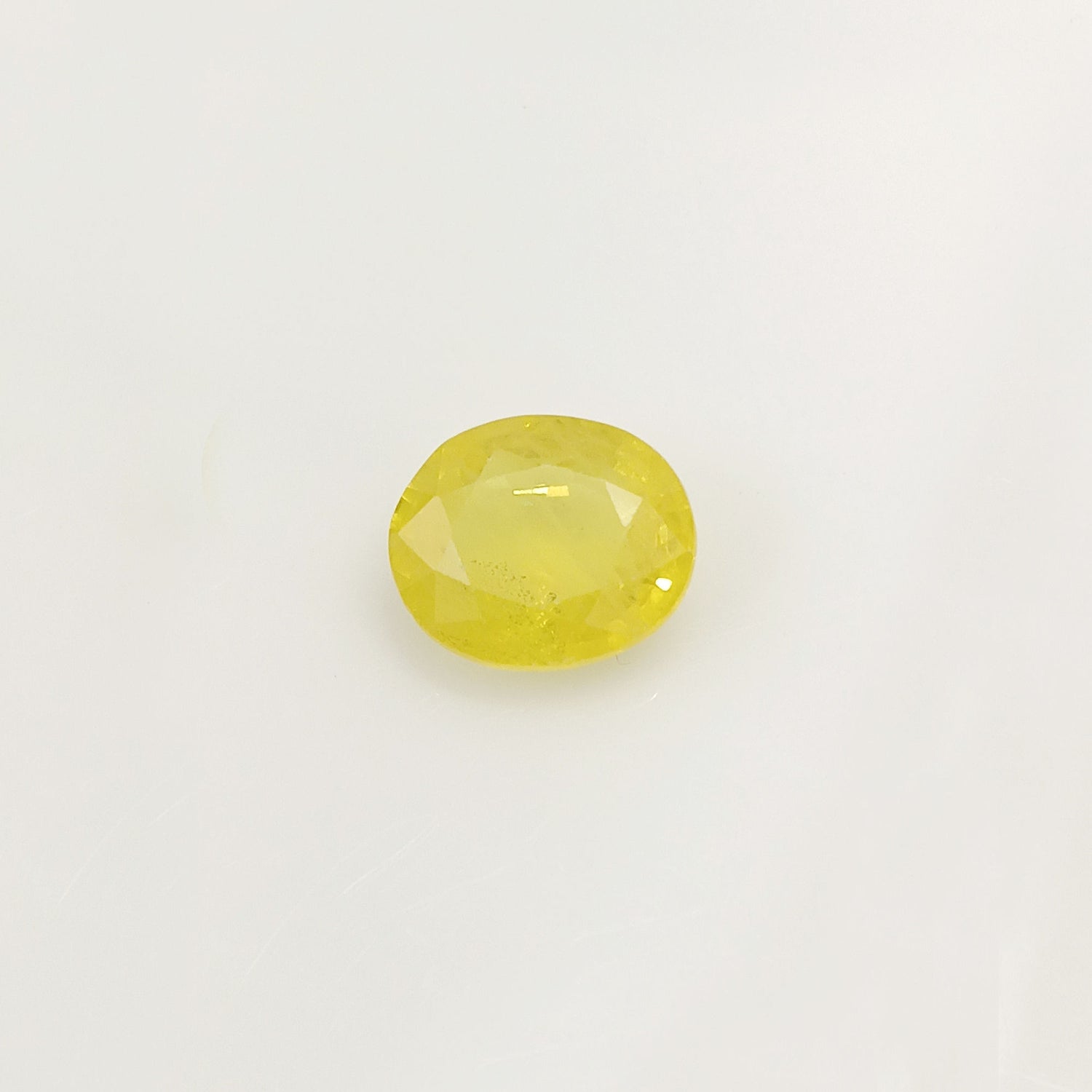 Natural Yellow Sapphire (Nigeria) (Heated) Oval Faceted (5.37 Cts. / 6 Ratti)
