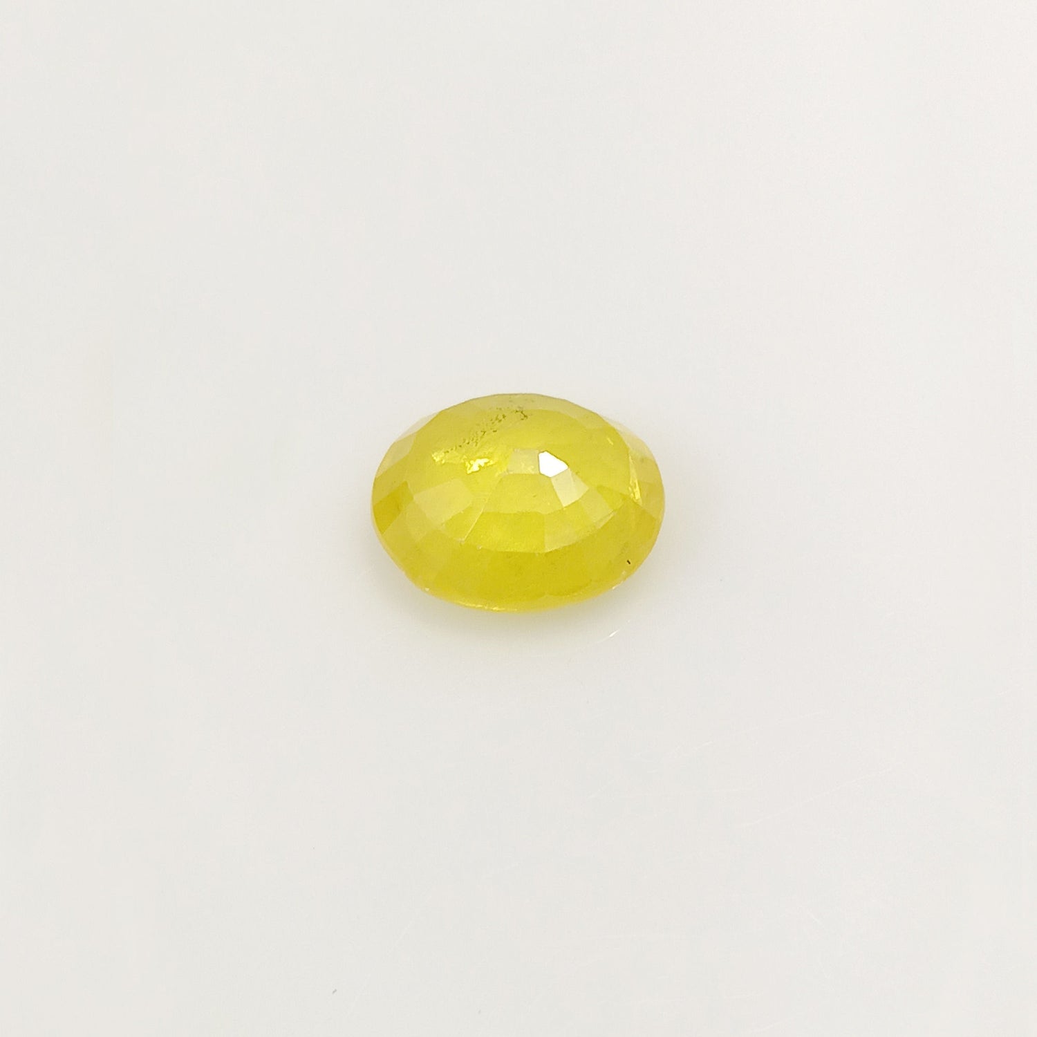 Natural Yellow Sapphire (Nigeria) (Heated) Oval Faceted (5.37 Cts. / 6 Ratti)