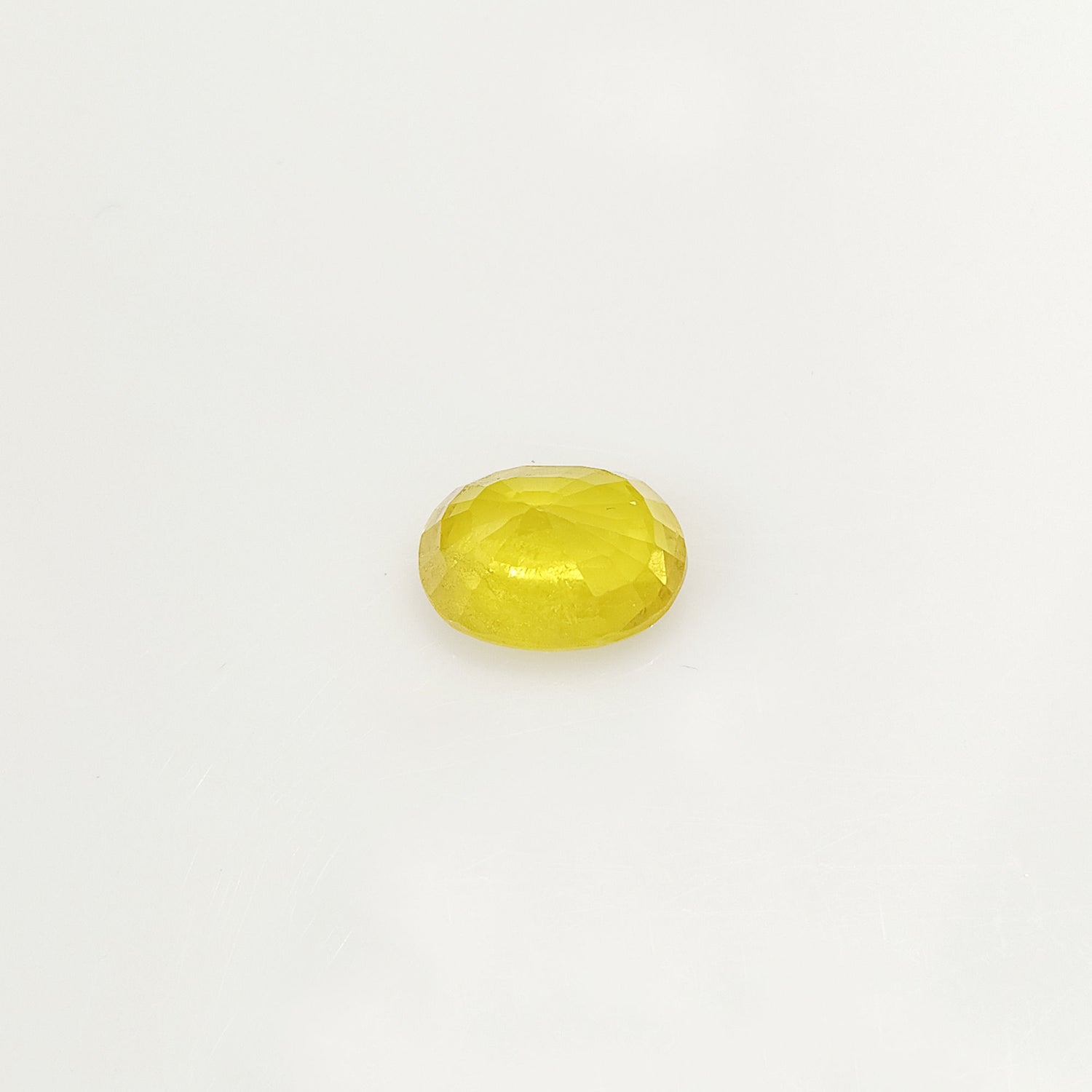 Natural Yellow Sapphire (Nigeria) (Heated) Oval Faceted (5.39 Cts. / 6 Ratti)