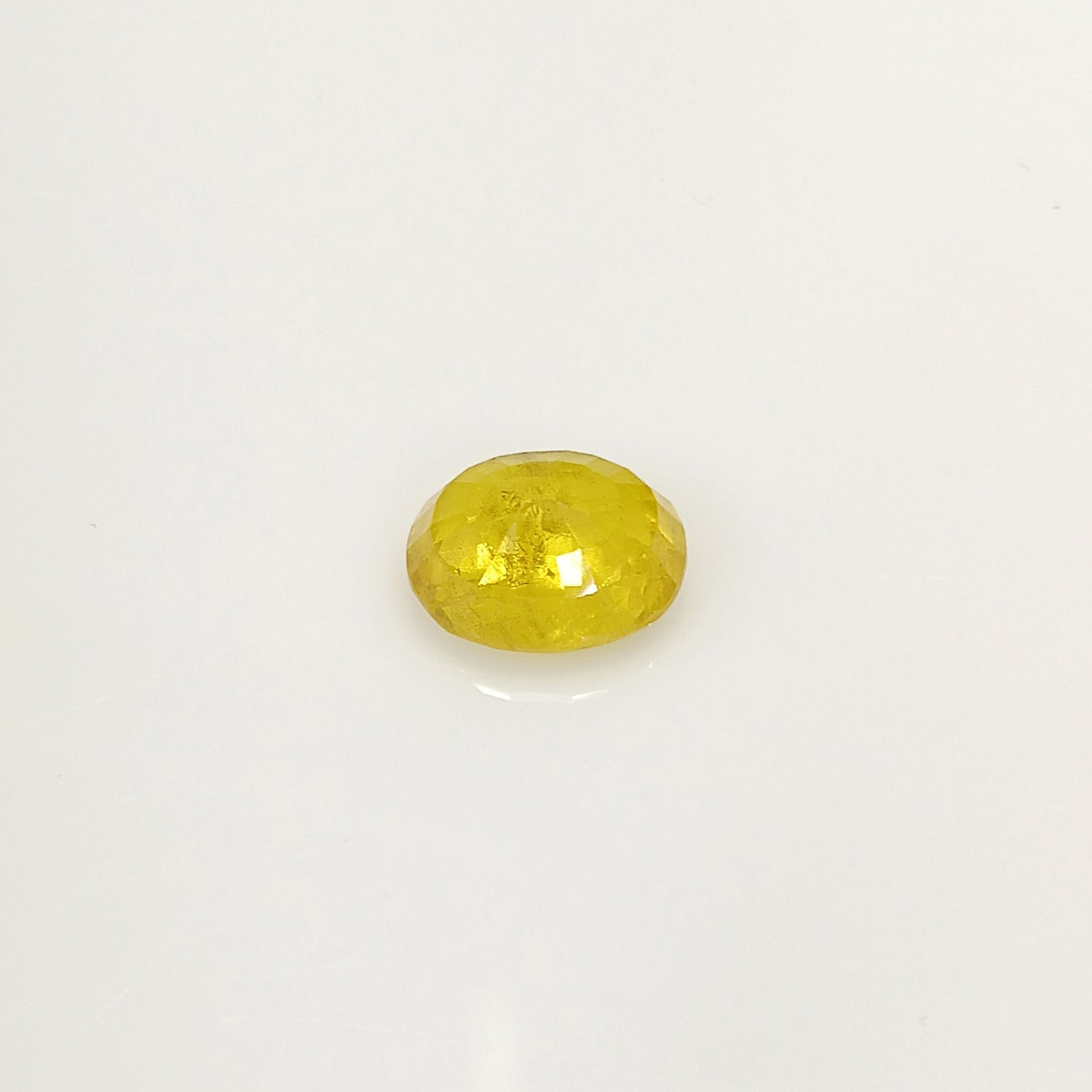 Natural Yellow Sapphire (Nigeria) (Heated) Oval Faceted (5.50 Cts. / 6 Ratti)