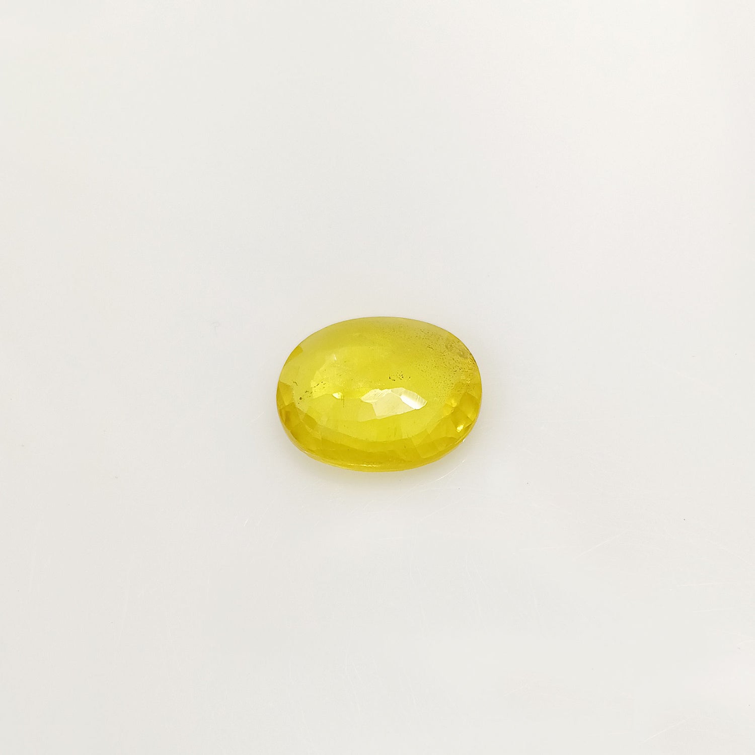 Natural Yellow Sapphire (Nigeria) (Heated) Oval Faceted (5.63 Cts. / 6 Ratti)