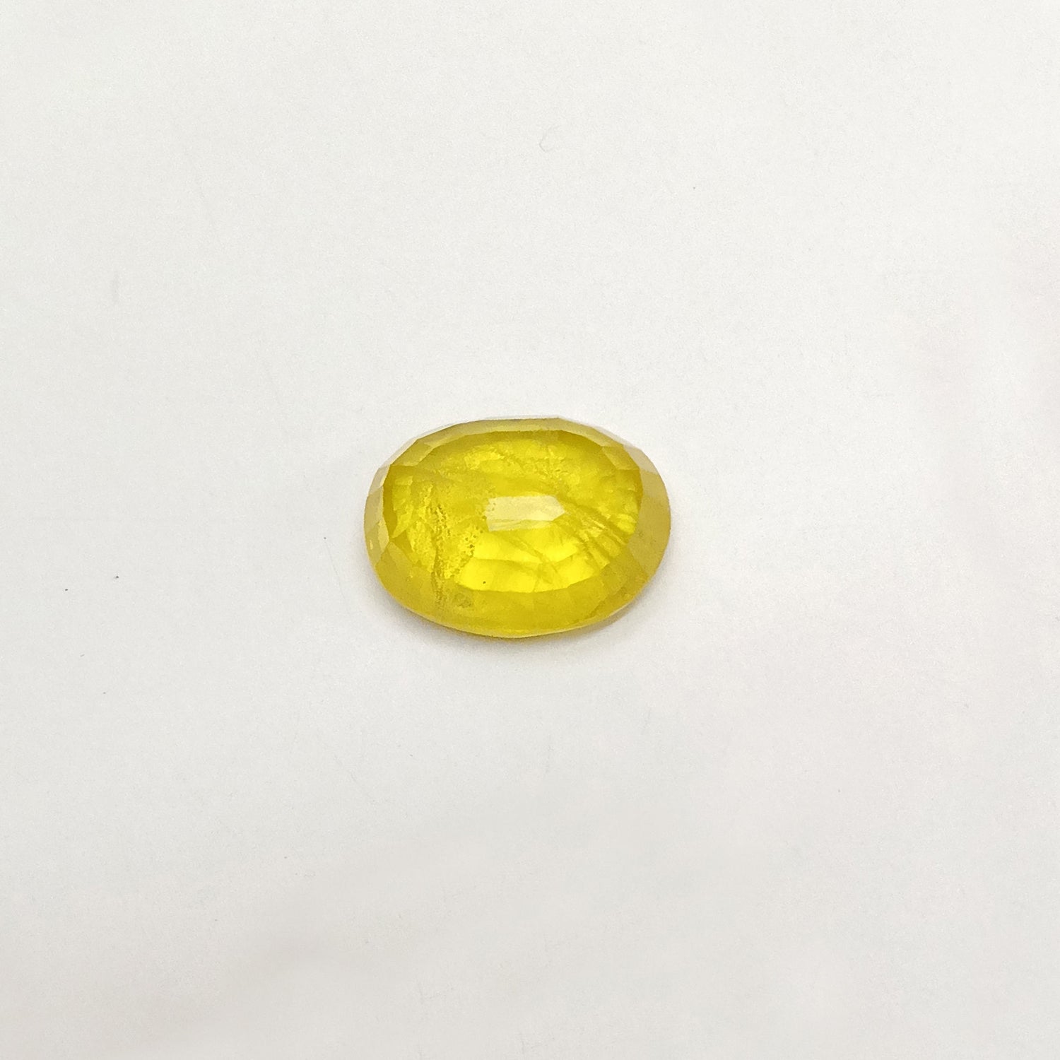 Natural Yellow Sapphire (Nigeria) (Heated) Oval Faceted (5.99 Cts. / 6.50 Ratti)