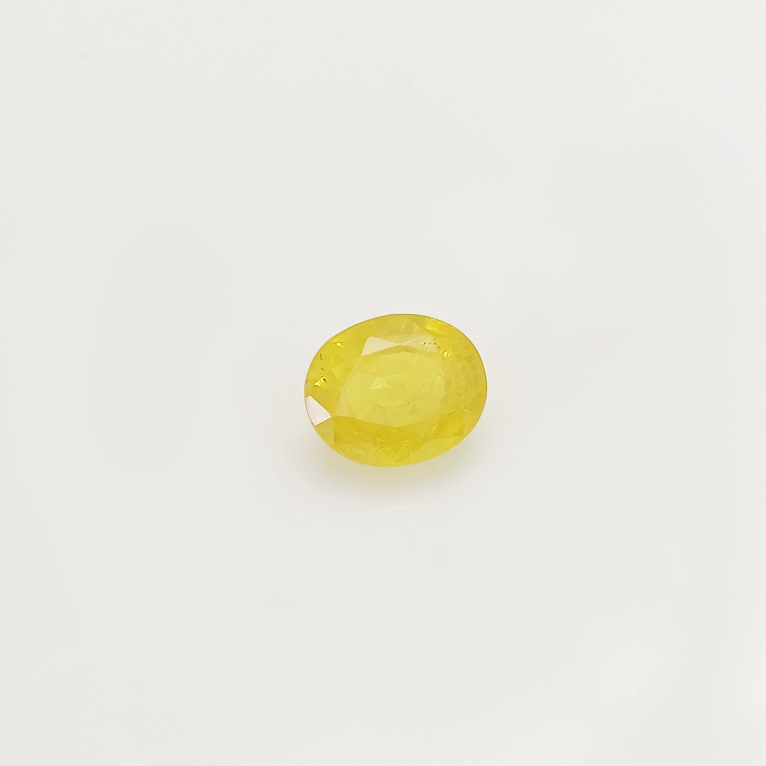 Natural Yellow Sapphire (Nigeria) (Heated) Oval Faceted (6.54 Cts. / 7 Ratti)