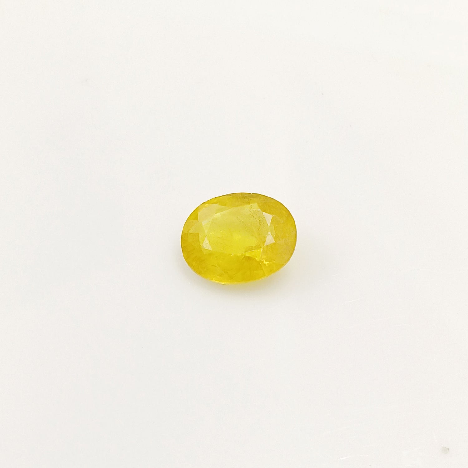 Natural Yellow Sapphire (Nigeria) (Heated) Oval Faceted (6.67 Cts. / 7.25 Ratti)