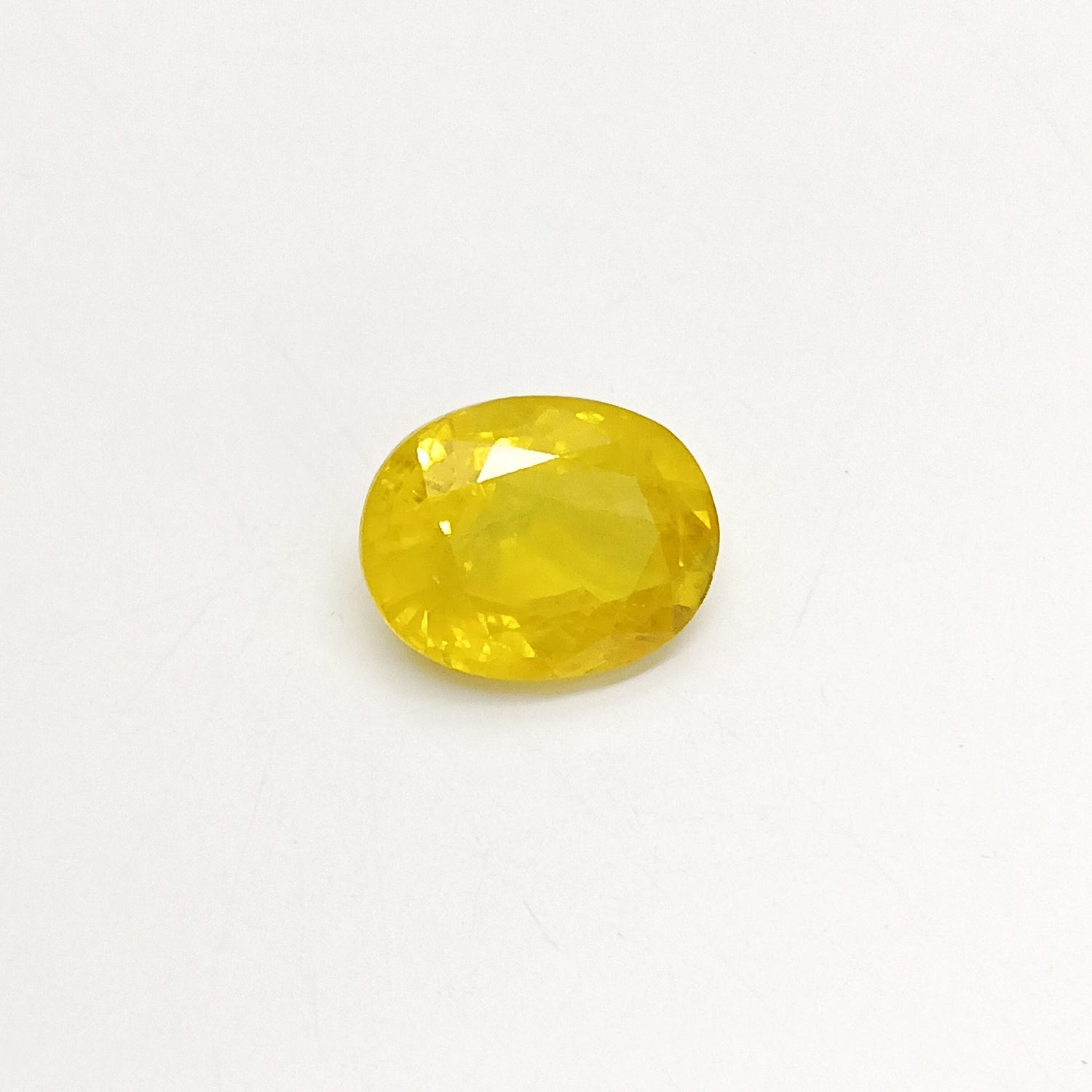 Natural Yellow Sapphire (Nigeria) (Heated) Oval Faceted (8.25 Cts. / 9 Ratti)